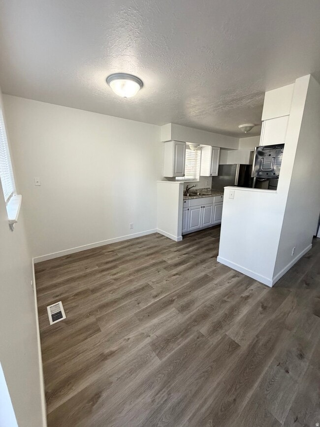 1535 W 3395 S Unit C