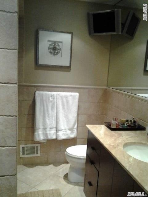 Photo - 84 Pacific Blvd