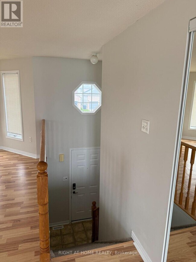 Photo - 229 Dunsmore Ln