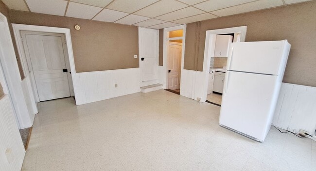 Photo - 523-523 1/2 Frederick Street Unit 1st Floor - 523 Frederick St