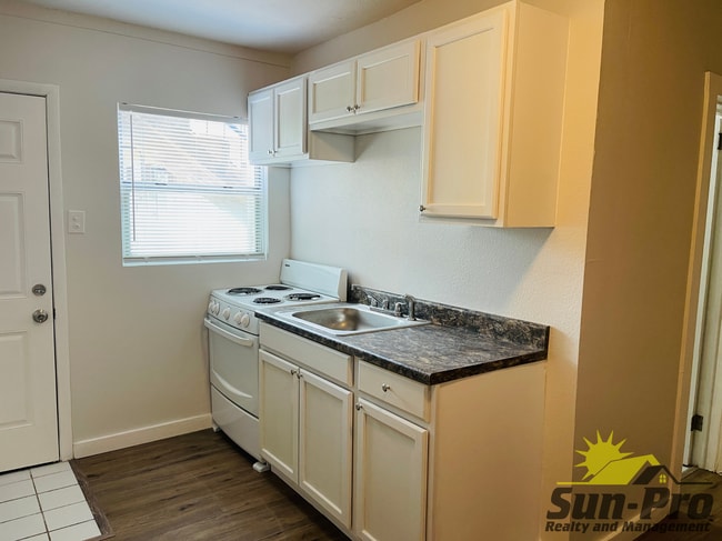 Photo - 708 Georgia St Unidad 1