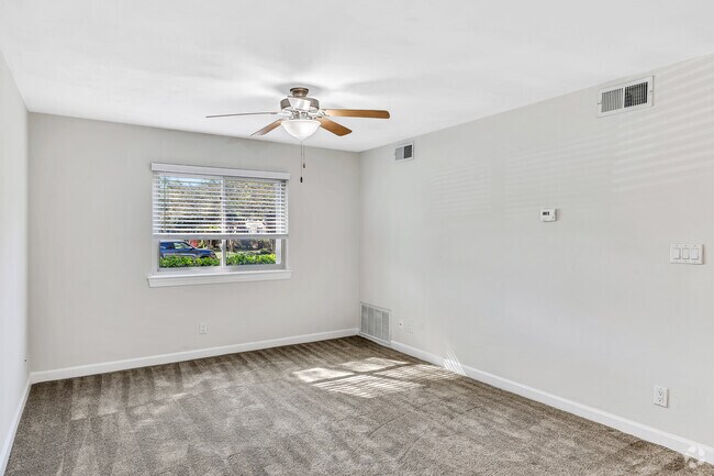 2BR, 1BA - 777SF - Clifden - Living Room - Waterford Apartments