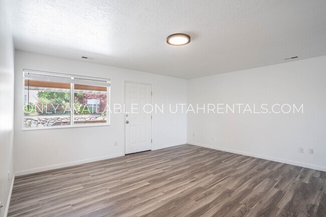 Photo - 2057 S State St