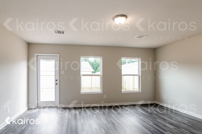 15609 Briar Forest Dr