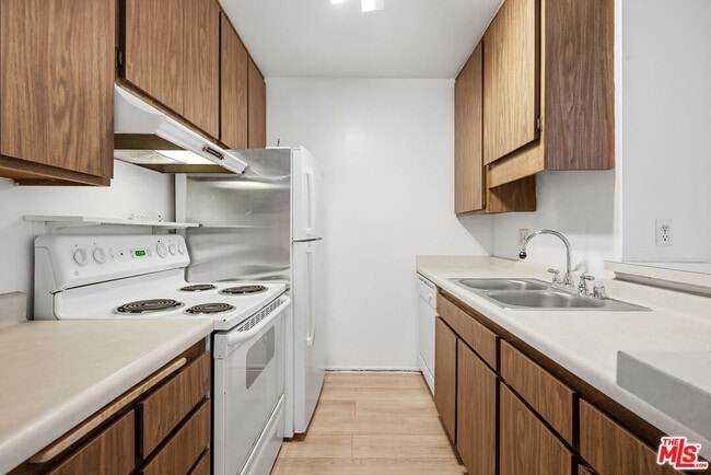 7742 Redlands St Unit H3028