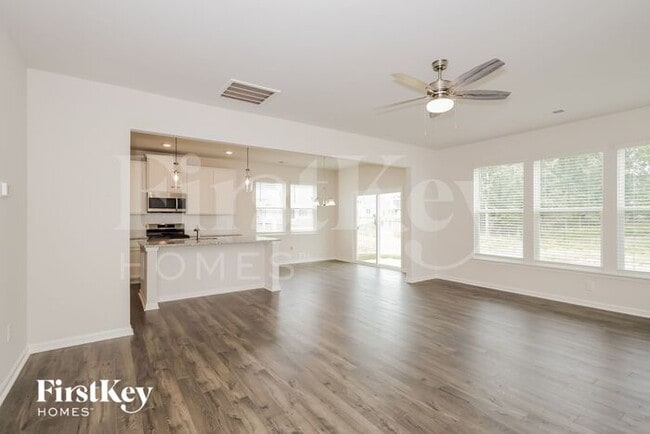 Photo - 10 Wild Lily Dr