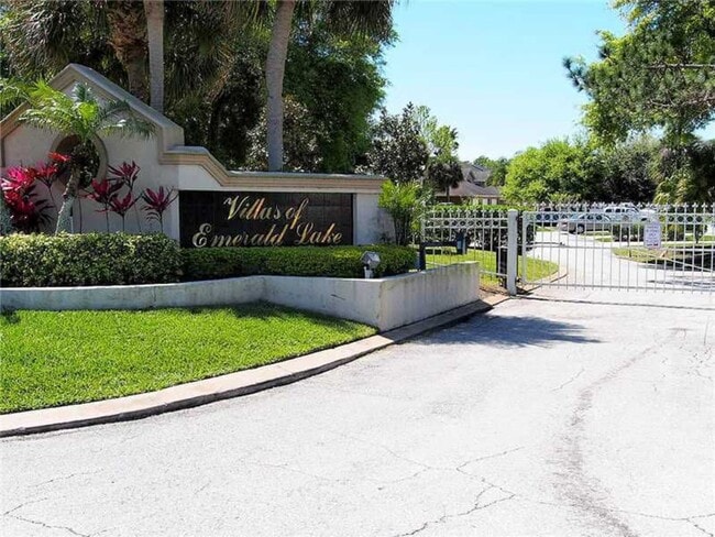 Building Photo - 2623 Emerald Lake Ct Unit 2623