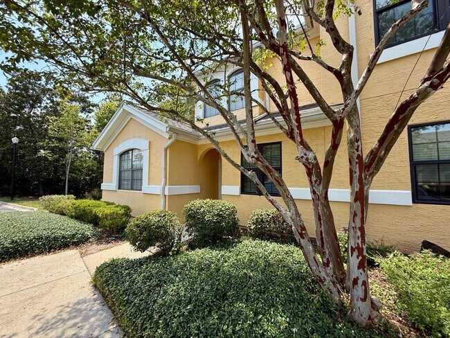 Photo - 3 bedroom, 3 bath Luxury Living Along the ...