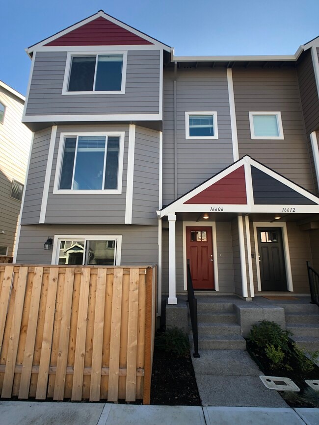 Photo - 16606 Southwest Barsotti Street