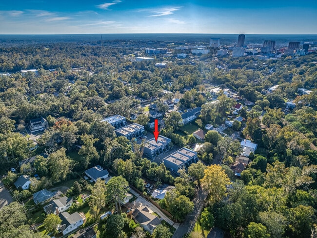 Photo - 830 E Park Ave