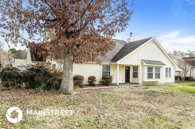 Photo - 400 Amberly Dr