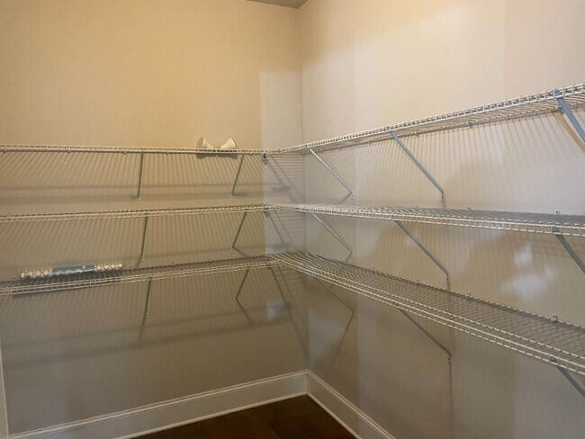 Photo - 1011 Virginia Oak Ln