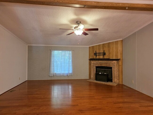 1723 Scott Rd