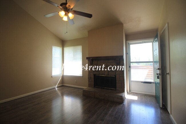 Photo - Cozy Olathe Ranch Style Home w/ Wood Floors!