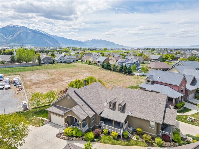 Photo - 1747 W Little Willow Cove