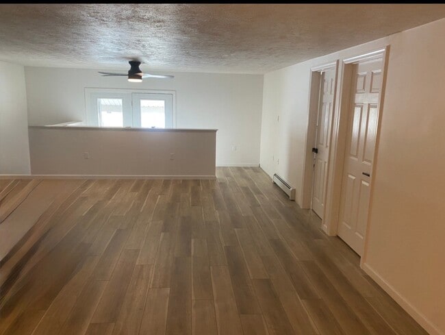Photo - 120 N West St