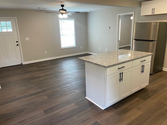 Photo - Highway 20 (3193)