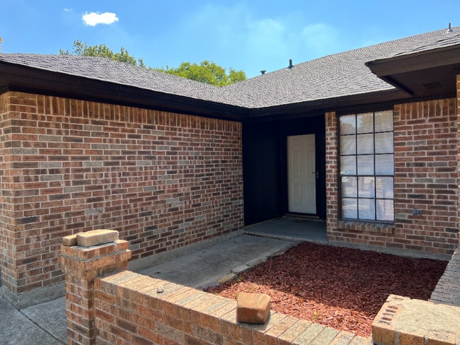 Photo - 6417 Canyon Cir