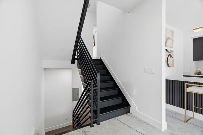 9 Minerva St Unit 2