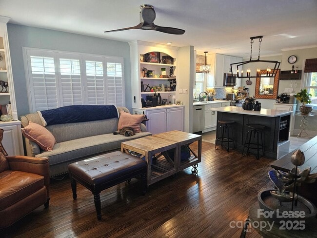 Photo - 4820 Gilmore Dr