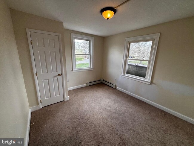 Photo - 790 Carlisle Ave