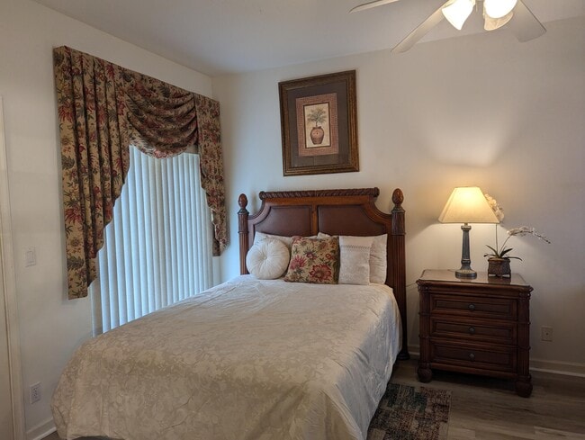 Photo - 8339 Mulligan Cir Unit B