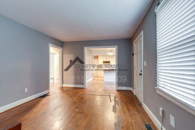 Photo - 2930 Primrose Cir