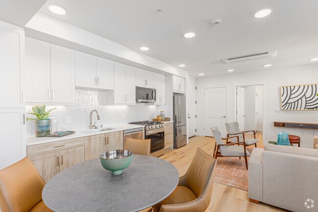 2BR, 2BA - 783SF -Dining Room