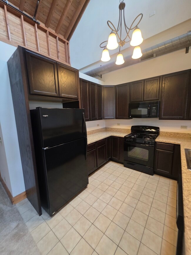 Photo - 270 Hutchins Ct Unidad 270