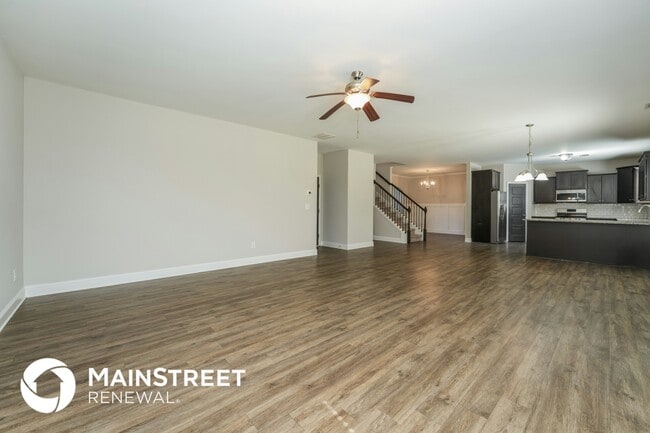 Photo - 1025 Overlook Walk Way