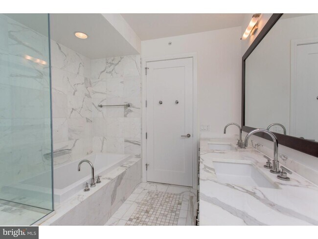 Photo - 1414 S Penn Square Unit 18B