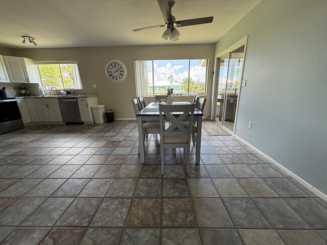2338 Pappas Terrace