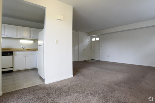 Cloister Gardens Apartments For Rent in Ephrata, PA | ForRent.com