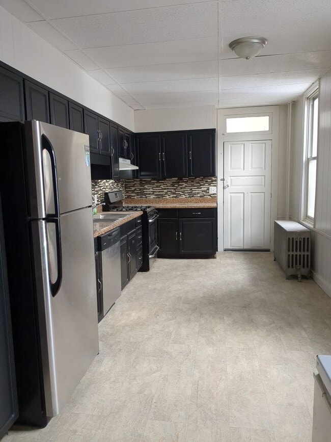 Photo - Recently renovated 4/5 Bedroom house
