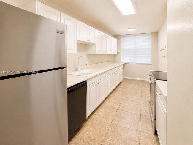 Photo - 250 Jacaranda Dr Unit 805