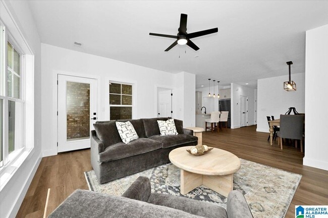 Photo - 304 GARDEN St