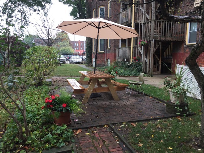 Photo - The Renaud & Touraine