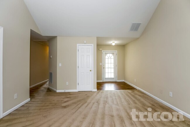 Photo - 25 Zebulon Pl