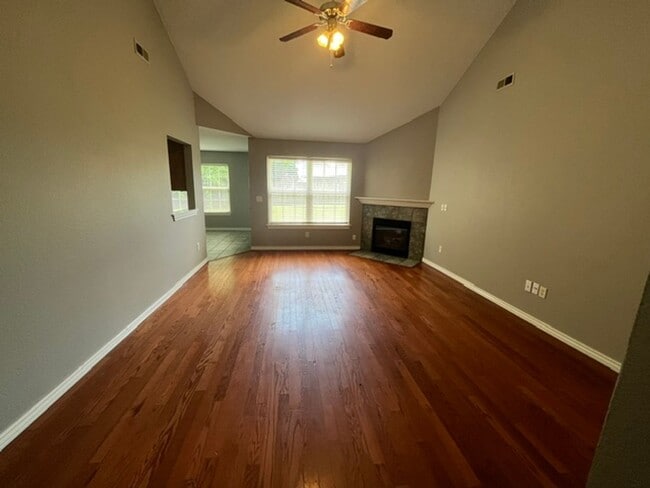 Photo - Great Location in Bentonville!