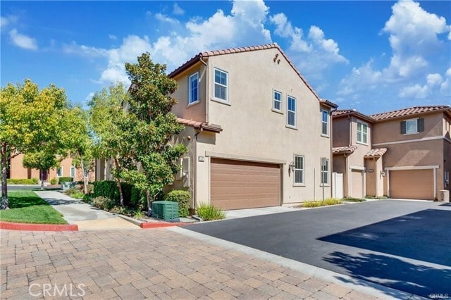 Photo - 410 Golden Bear Ln