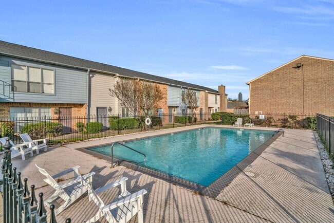 Photo - 6111 Beverly Hill St Unit 39