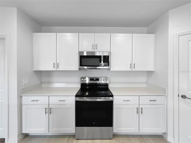 Photo - 17570 Shirewood Wy