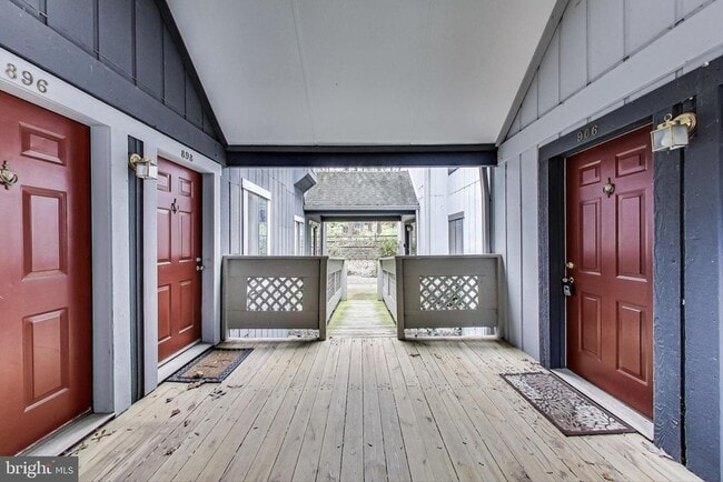 Photo - 896 Windbrooke Dr Unidad 896