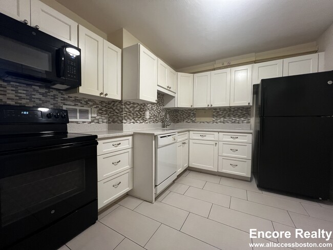 Photo - 16 Monmouth Ct Apartments Unit 220