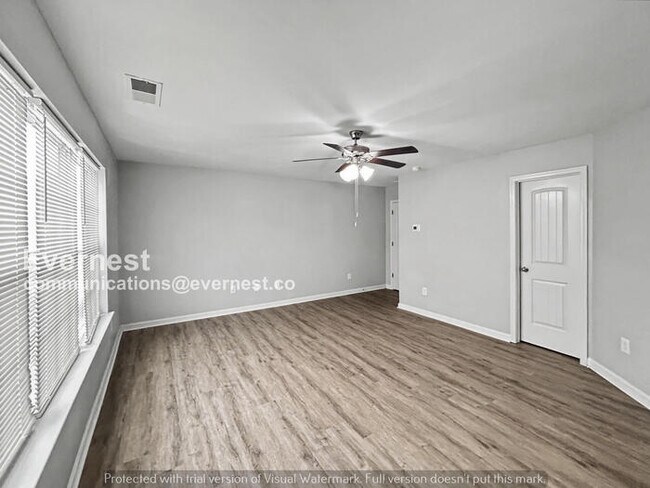 Photo - 3 Bed, 2.5 Bath Home with Attached Garage / Pet-Friendly / Available Now!