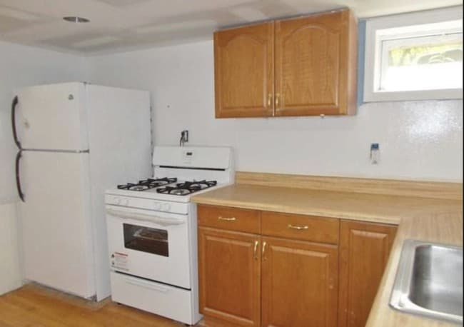 Building Photo - 3 Glenn St Unit 1
