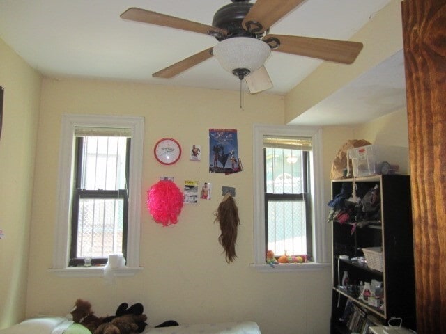 Building Photo - 804 Parker St Unit 1 Rental