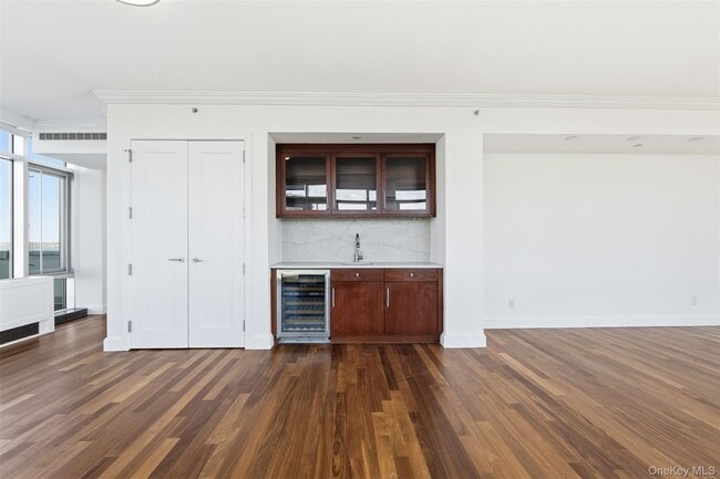 Photo - 3220 Arlington Ave Unit 12AB