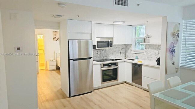 Photo - 1550 Drexel Ave Unidad 207