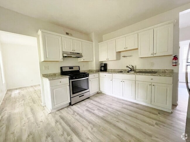 Building Photo - 19 Townsend St Unit 2 Rental